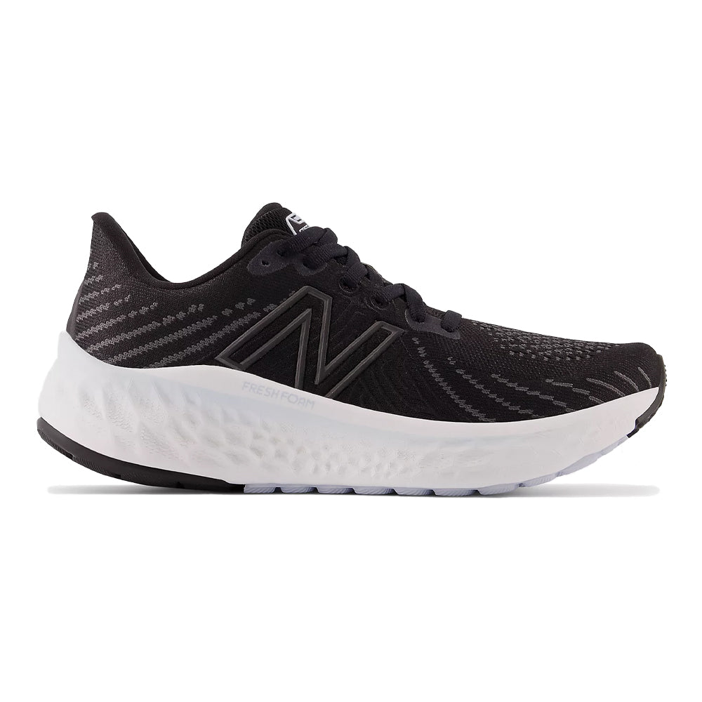 Women's New Balance Fresh Foam Vongo V5, Black/Starlight/Black Metallic, 7.5 B Medium