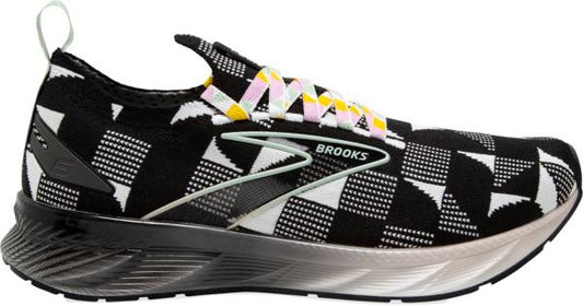 Women's Brooks Levitate StealthFit 6, Black/White/Subtle Green, 9.5 B Medium