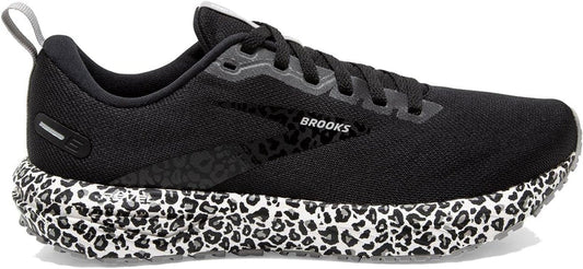 Women's Brooks Revel 6, White/Black/Alloy, 8.5 B Medium