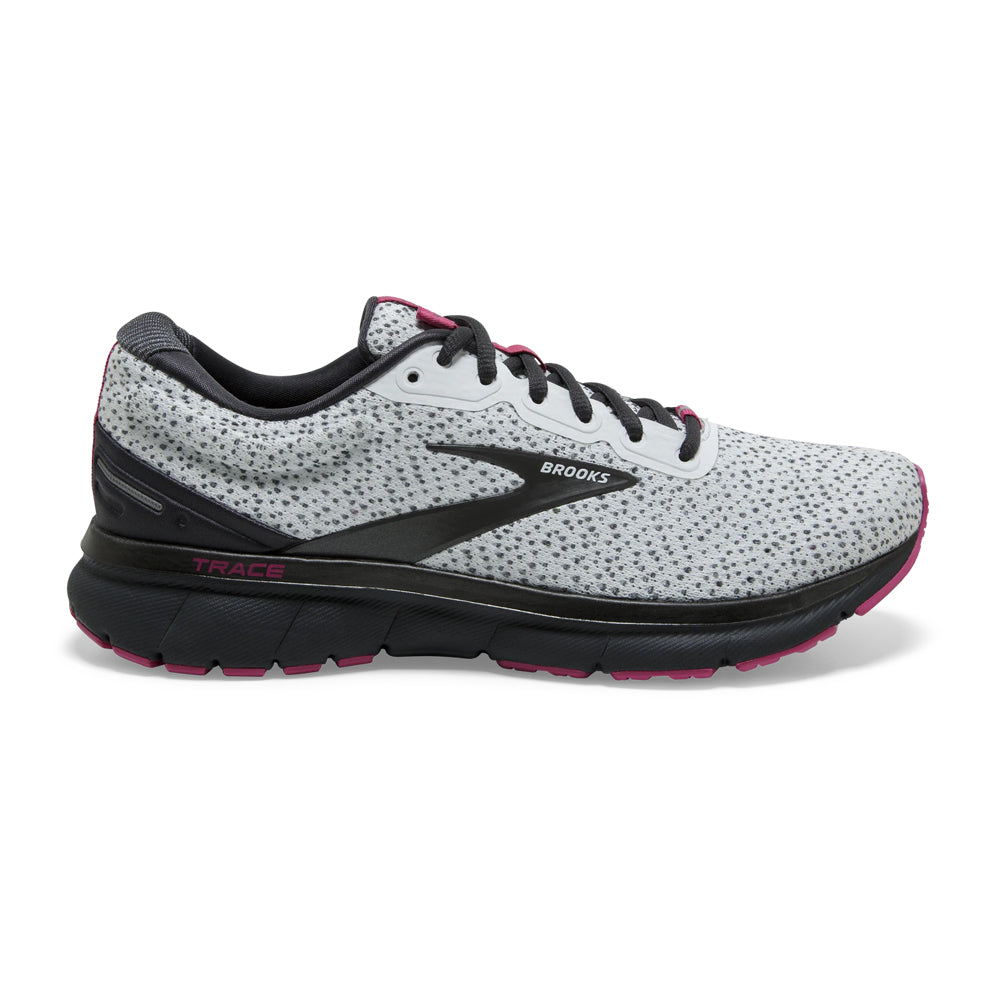 Women's Brooks Trace, Ebony/White/Pink, 9.5 B Medium